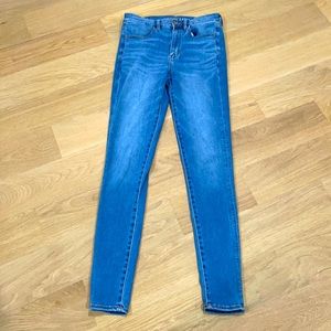 American eagle outfitters super high rise jegging light medium wash 6 long